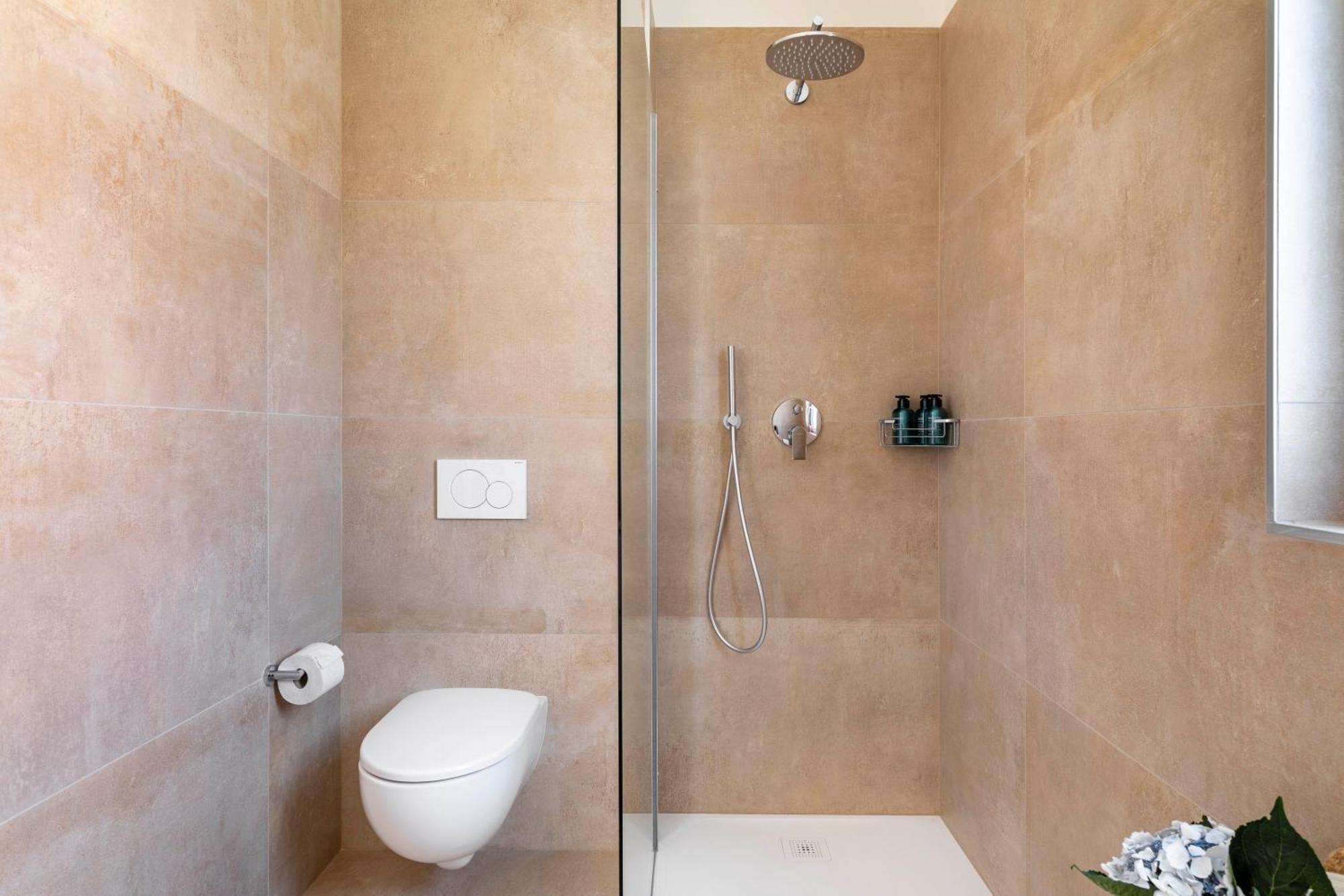 Regalia Suites - Free Parking Lugano Exterior photo
